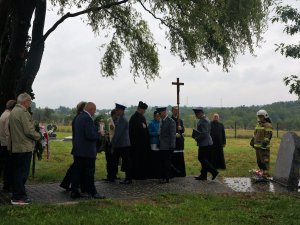 policjanci złożyli hołd poległym policjantom