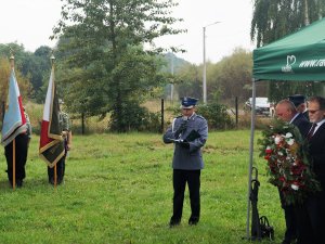 policjant przemawia