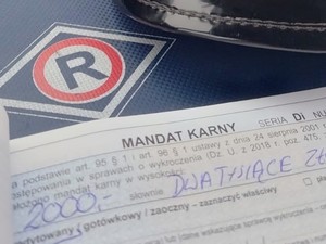 mandat na kwotę 2 tysiące złotych